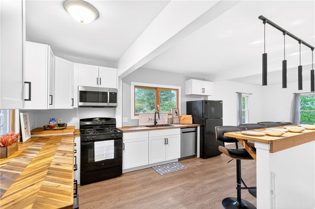 3213 Harding Ave, Hopewell Twp, PA 15001