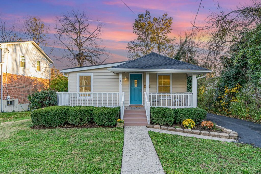 163 Washington Avenue, Glendale, OH 45246