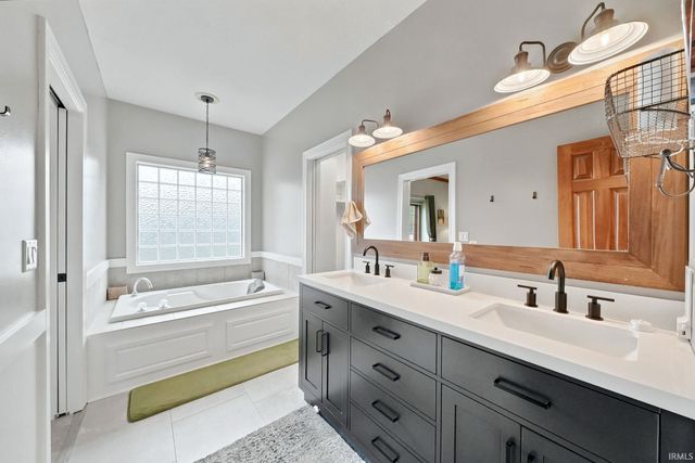 16134 Thunderbird Road, Huntertown, IN 46748