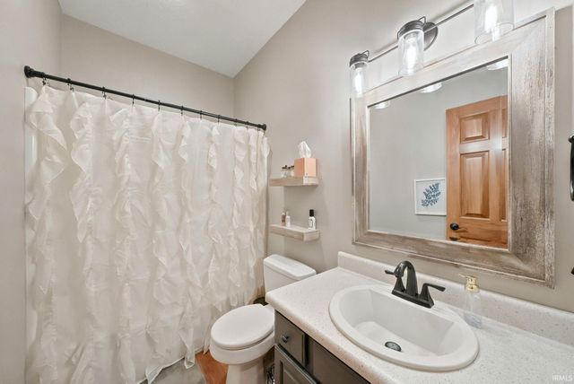 16134 Thunderbird Road, Huntertown, IN 46748