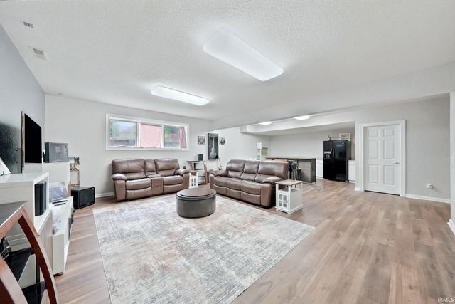 16134 Thunderbird Road, Huntertown, IN 46748