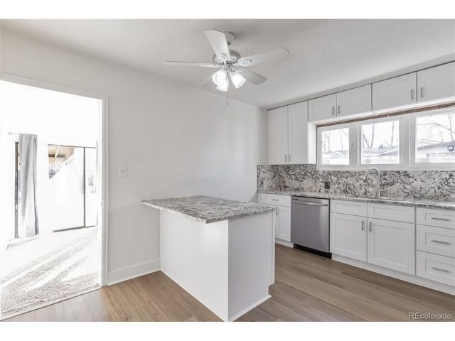 2918 W 2nd Ave, Denver, CO 80219
