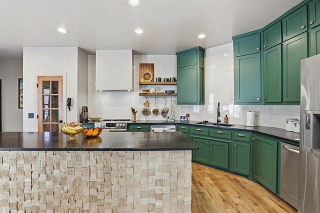 600 Riverwalk Court, Norman, OK 73072