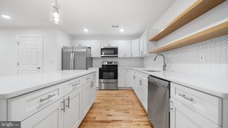 512 S 4TH ST #1ST FL, Philadelphia, PA 19147