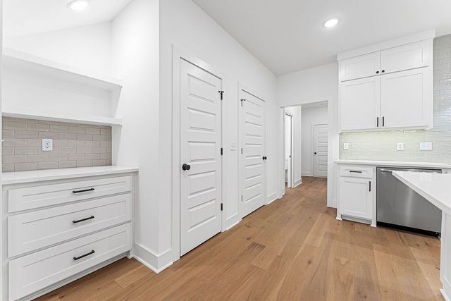 4114 W Olive Street, Rogers, AR 72756
