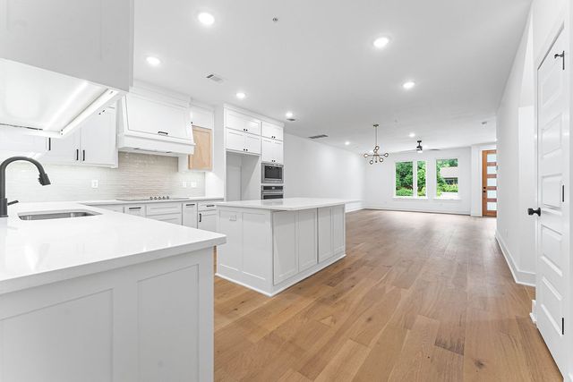 4114 W Olive Street, Rogers, AR 72756