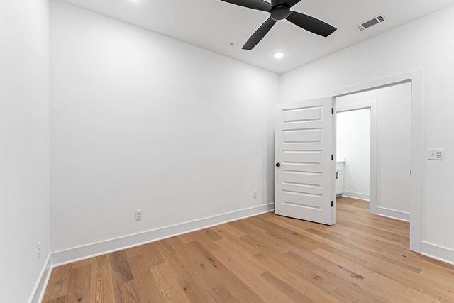 4114 W Olive Street, Rogers, AR 72756