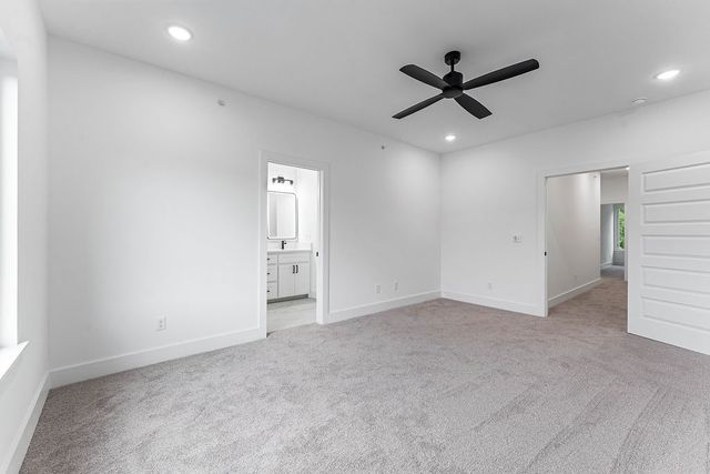 4114 W Olive Street, Rogers, AR 72756
