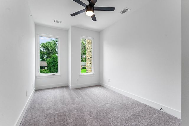 4114 W Olive Street, Rogers, AR 72756