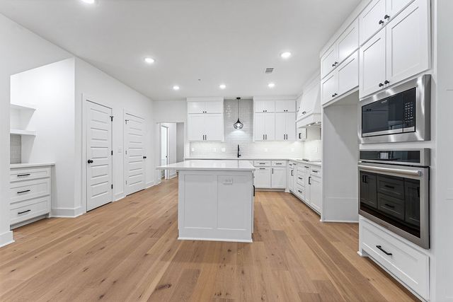 4114 W Olive Street, Rogers, AR 72756