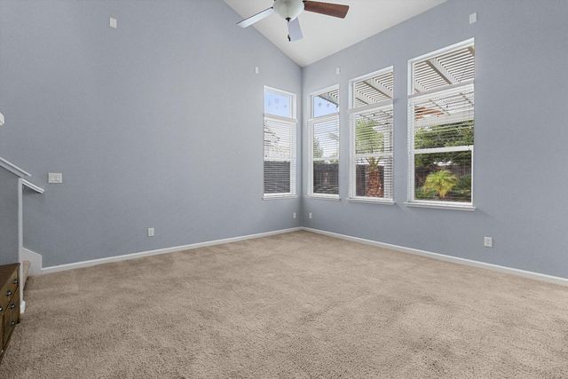 2008 Laneworth Ln, Roseville, CA 95747