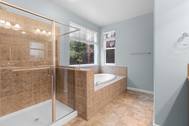 2008 Laneworth Ln, Roseville, CA 95747