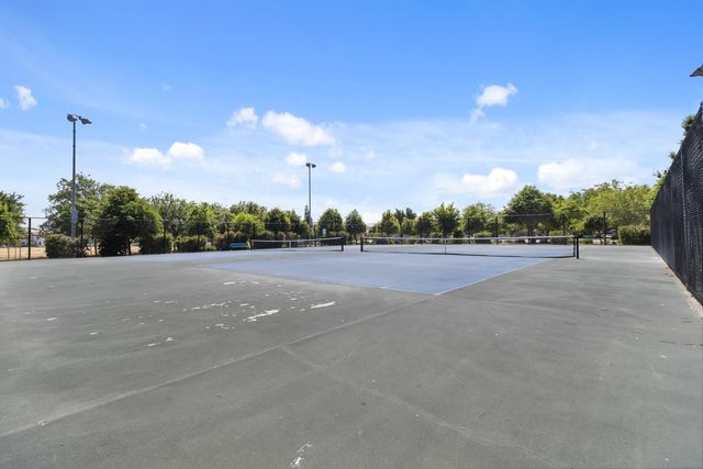 2008 Laneworth Ln, Roseville, CA 95747