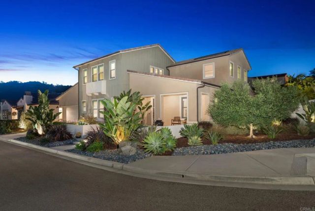 2911 Side Saddle Lane, Escondido, CA 92029