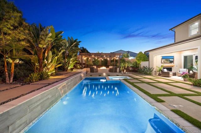 2911 Side Saddle Lane, Escondido, CA 92029