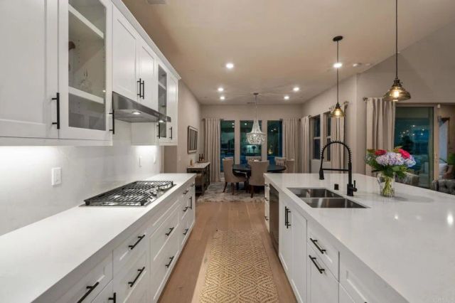 2911 Side Saddle Lane, Escondido, CA 92029