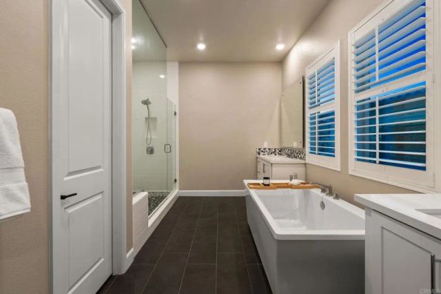 2911 Side Saddle Lane, Escondido, CA 92029