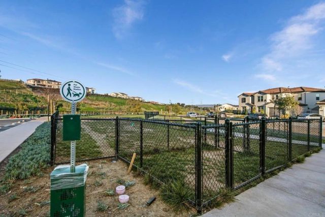 2911 Side Saddle Lane, Escondido, CA 92029