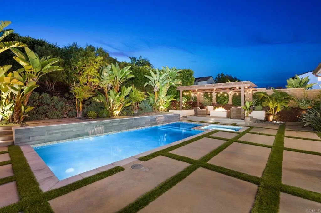 2911 Side Saddle Lane, Escondido, CA 92029