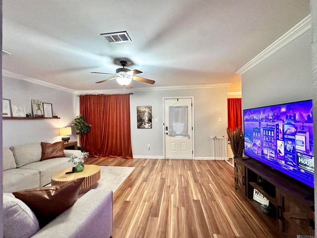 25895 Stonehenge Dr, Denham Springs, LA 70726