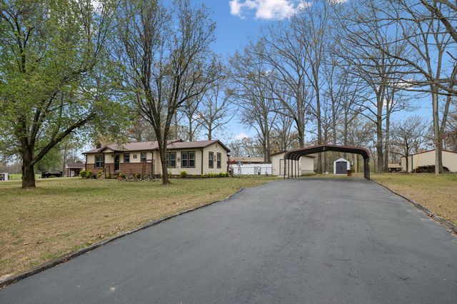 687 Cindy Hollow Rd, Estill Springs, TN 37330