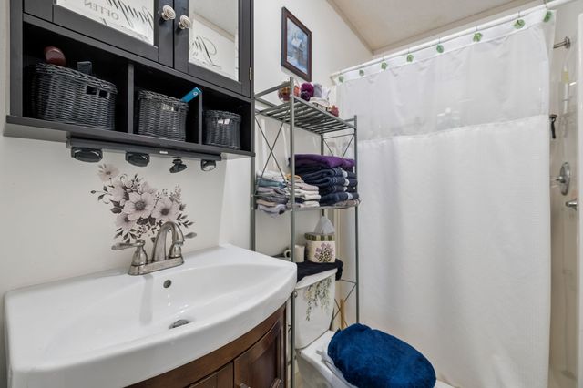 687 Cindy Hollow Rd, Estill Springs, TN 37330