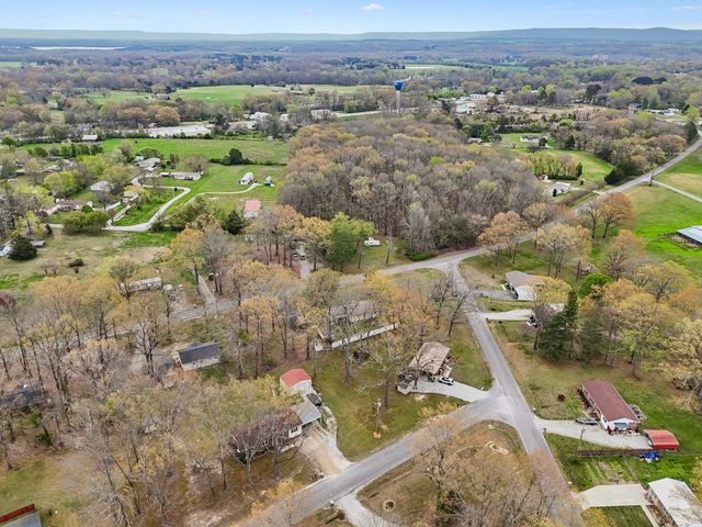 687 Cindy Hollow Rd, Estill Springs, TN 37330