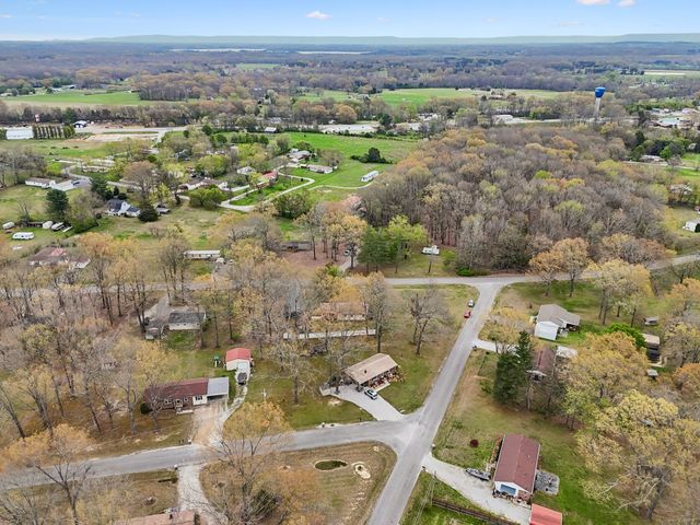 687 Cindy Hollow Rd, Estill Springs, TN 37330