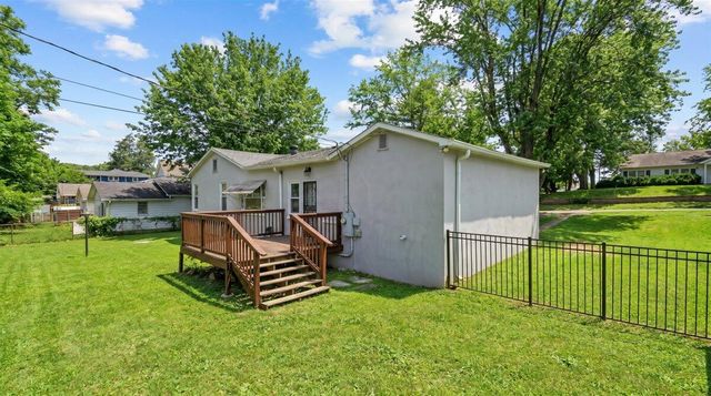 606 Holly Avenue, South Pittsburg, TN 37380