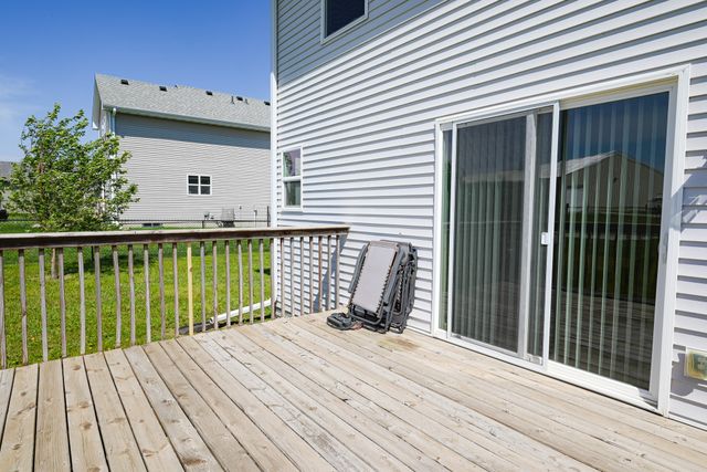 1320 NE 2nd Street, Stuart, IA 50250