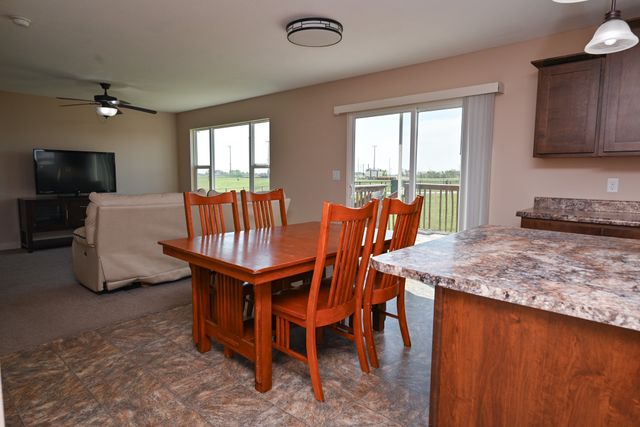 1320 NE 2nd Street, Stuart, IA 50250