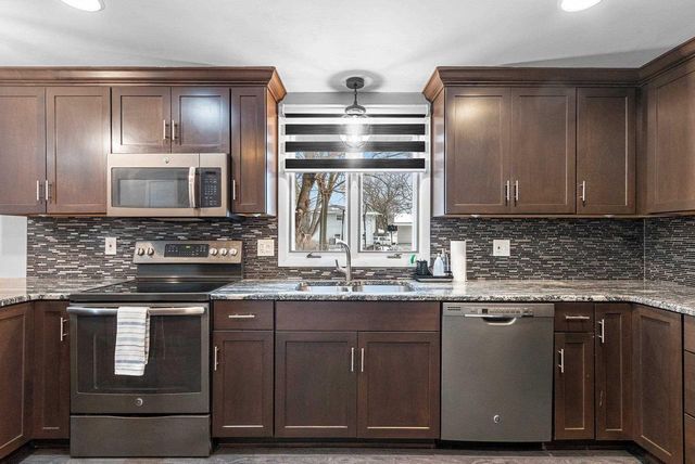 1159 MICHALINE DRIVE, Green Bay, WI 54304