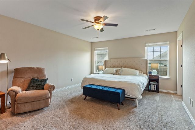 1461 General Parson Drive, Prairie Grove, AR 72753