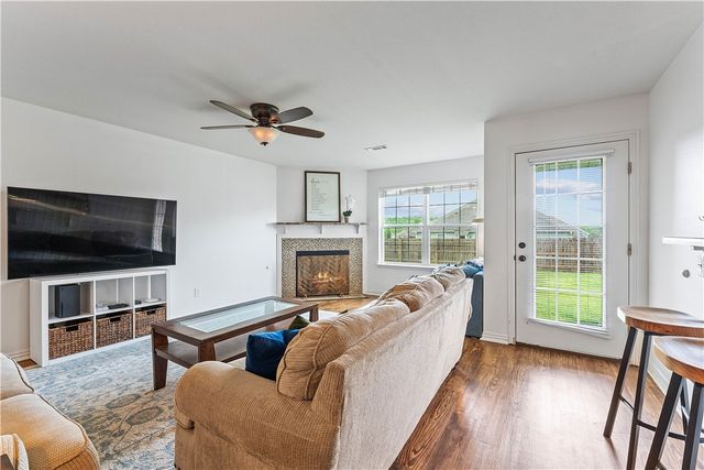 1461 General Parson Drive, Prairie Grove, AR 72753