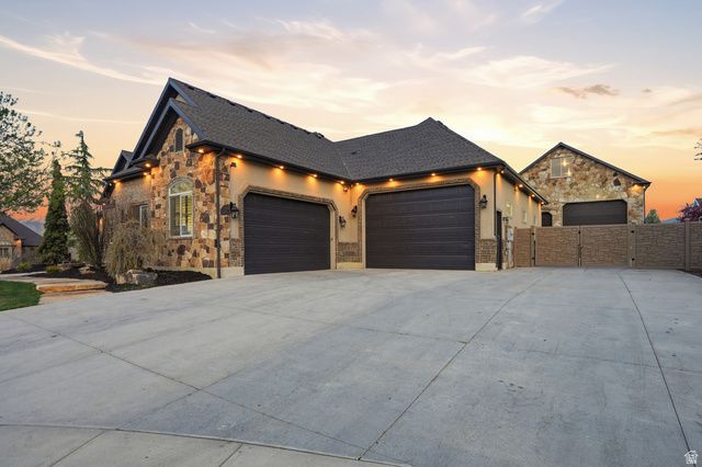 3317 W TUCANNON CV, Bluffdale, UT 84065