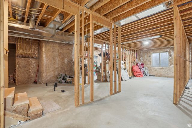 3317 W TUCANNON CV, Bluffdale, UT 84065
