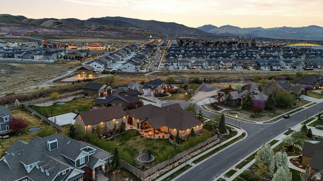 3317 W TUCANNON CV, Bluffdale, UT 84065