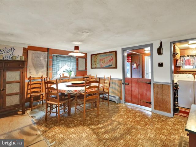 1443 SHUMAKER RD, Manheim, PA 17545