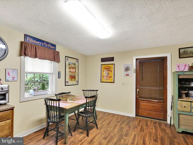 1443 SHUMAKER RD, Manheim, PA 17545