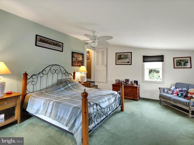 1443 SHUMAKER RD, Manheim, PA 17545