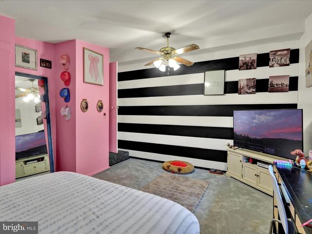 1443 SHUMAKER RD, Manheim, PA 17545