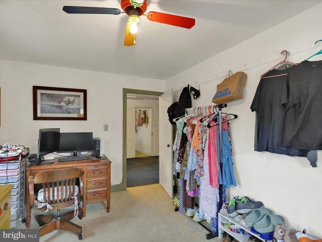 1443 SHUMAKER RD, Manheim, PA 17545