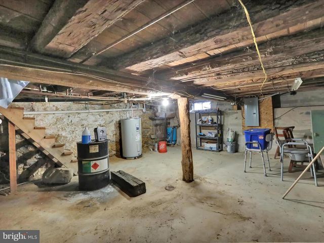 1443 SHUMAKER RD, Manheim, PA 17545