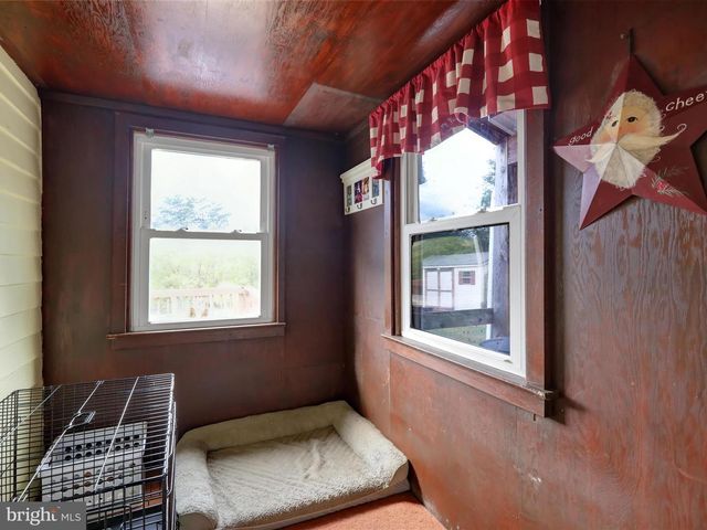 1443 SHUMAKER RD, Manheim, PA 17545