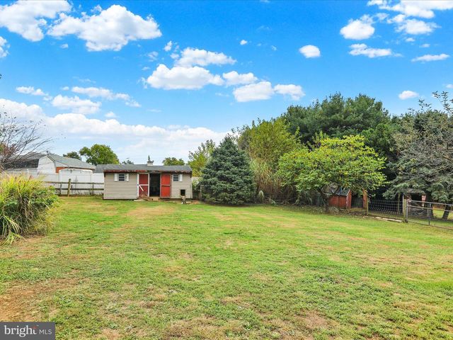 1443 SHUMAKER RD, Manheim, PA 17545
