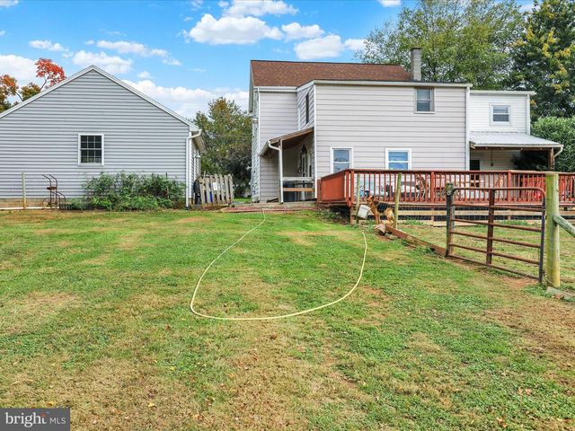 1443 SHUMAKER RD, Manheim, PA 17545