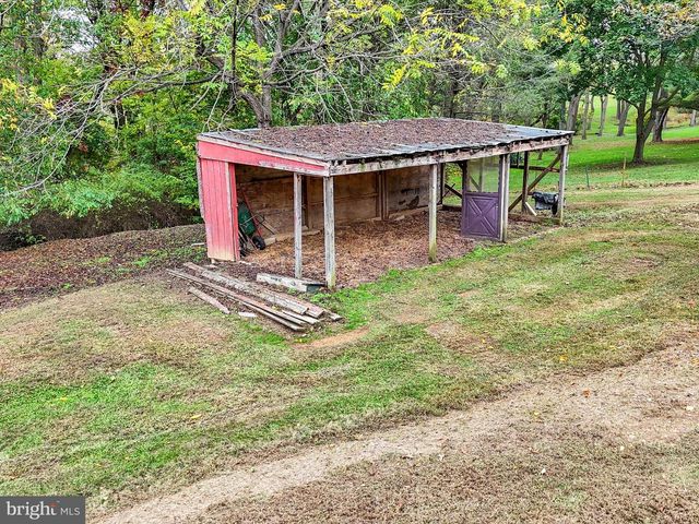 1443 SHUMAKER RD, Manheim, PA 17545