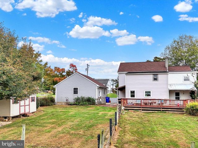1443 SHUMAKER RD, Manheim, PA 17545