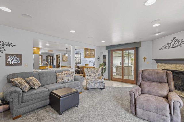 1698 NANCY AVENUE, Green Bay, WI 54303