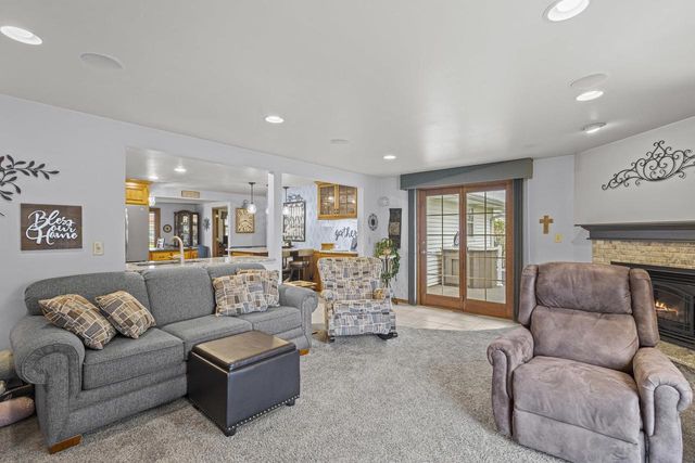 1698 NANCY AVENUE, Green Bay, WI 54303